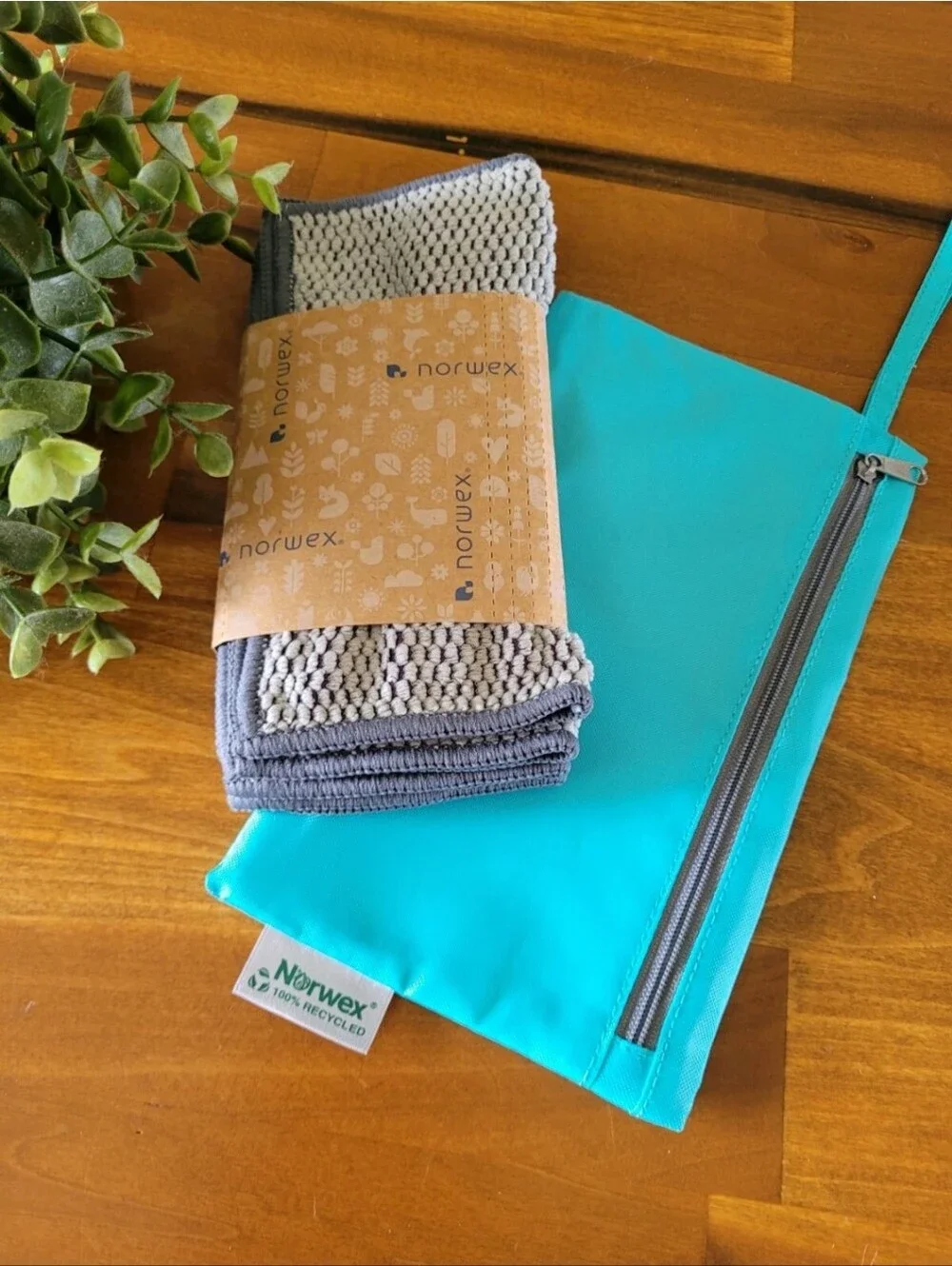 NIP Norwex Eco Friends Napkin Kit